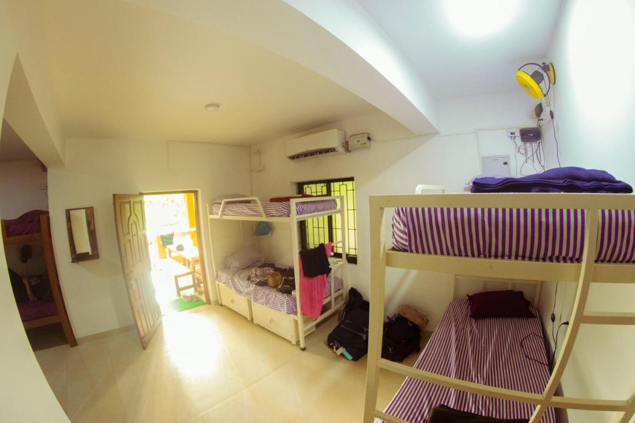 Bonds Hostel Candolim Exterior foto